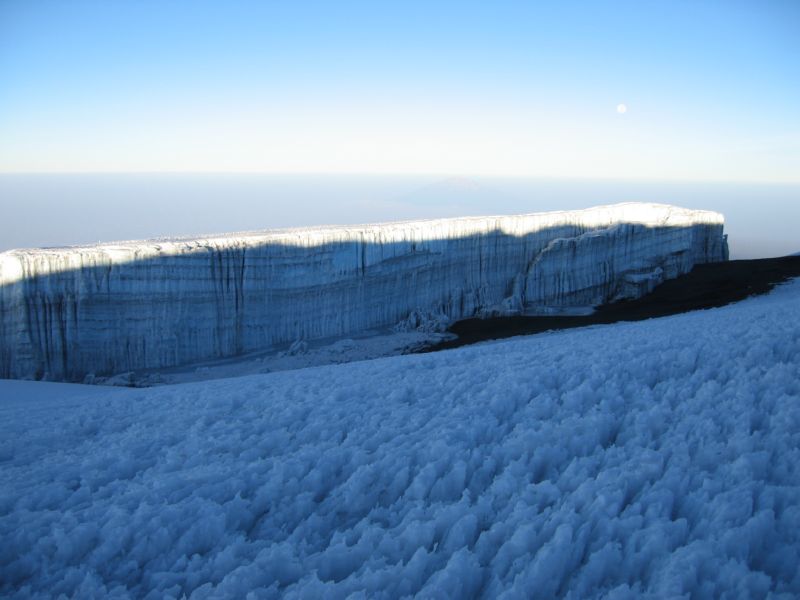 Kili (106) Glacier near summit